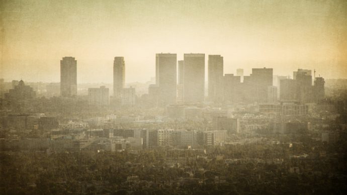 Rusty Los Angeles under smog